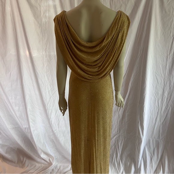 Gorgeous gown by Night Ways. Golden sparkles, excellent condition. Stretch. - Picture 4 of 11